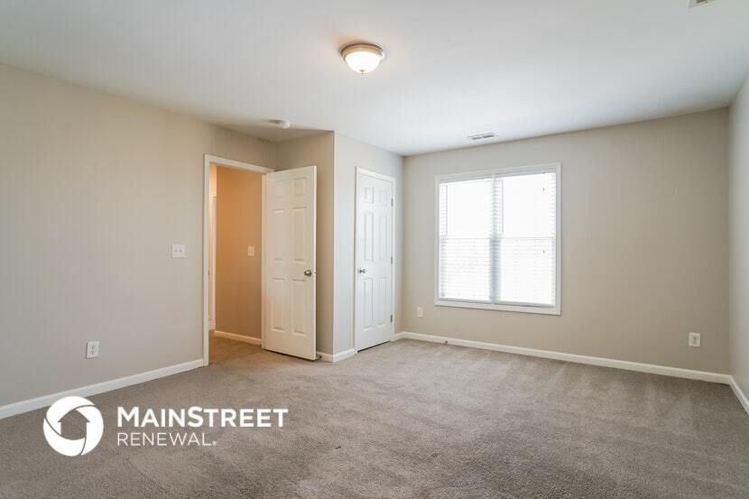Building Photo - 5436 Advantis Dr