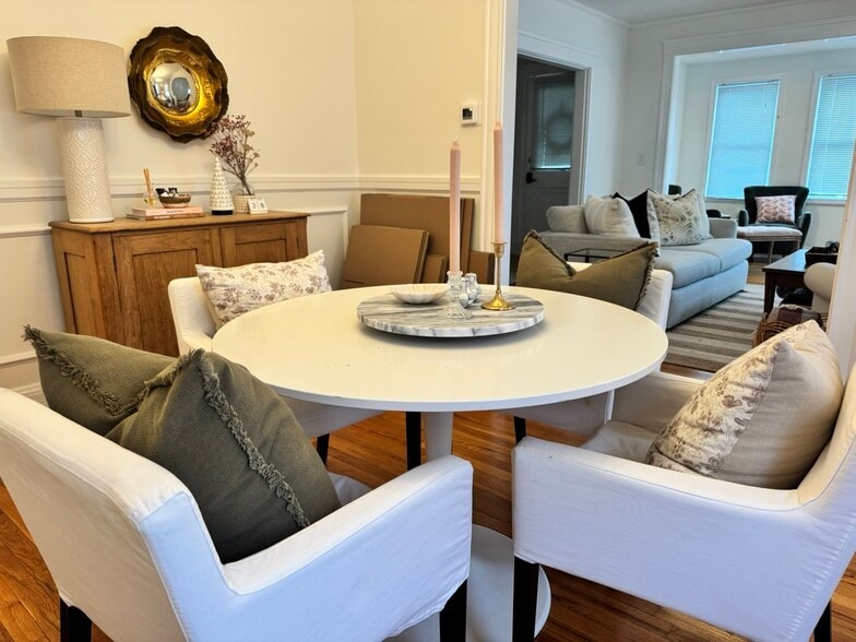 Building Photo - 27 Harriet St