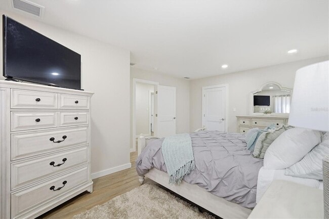 Building Photo - 5247 Carmilfra Dr