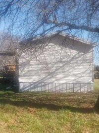 Building Photo - 4 BR 2 Bath 1,216 sq ft singlewide mobile ...