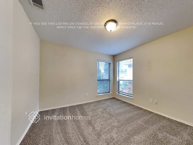 Building Photo - 2559 Sunscape Ln