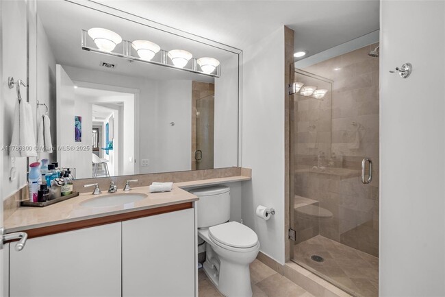 Building Photo - 1500 Ocean Dr