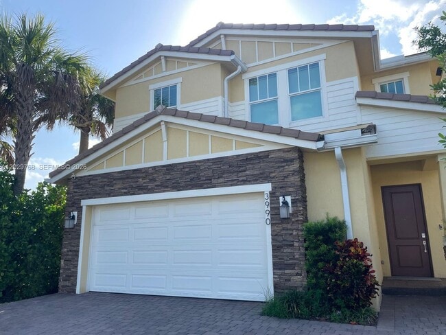 Building Photo - 3990 Pelicano Way