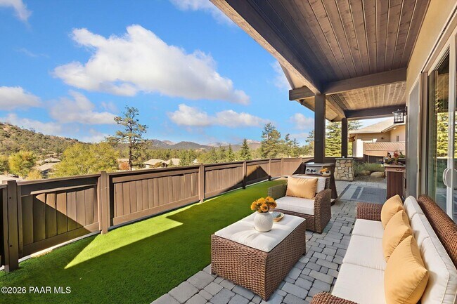 Building Photo - 1476 Sierry Peaks Dr