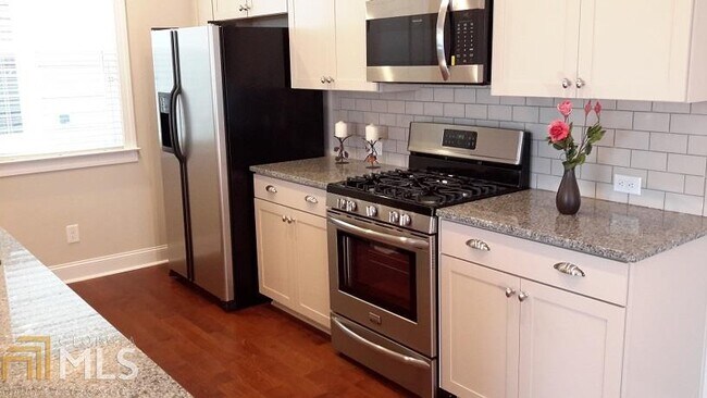 Building Photo - 2339 Village Grove Dr NW