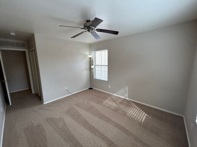 Building Photo - 16152 W Calavar Rd
