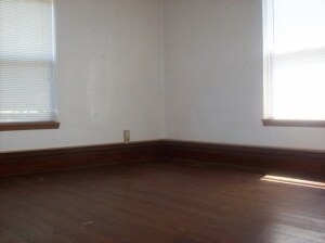 Building Photo - 527 N Linn St