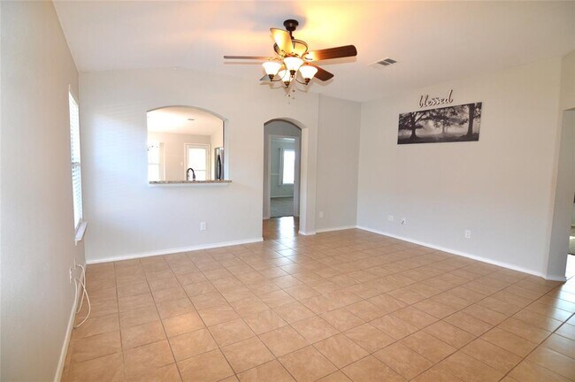Building Photo - 2140 Pearson Way