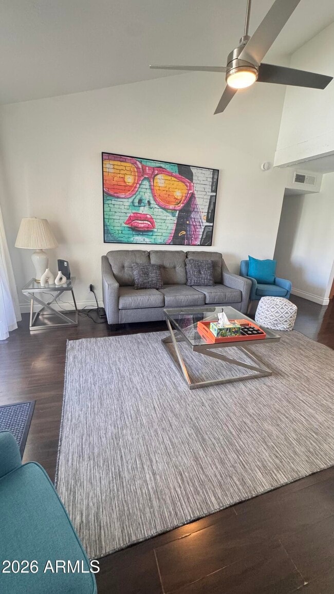 Building Photo - 7350 N Vía Paseo Del Sur