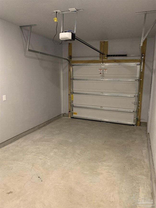 Building Photo - 1524 Farragut Way