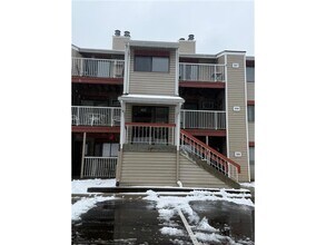 Building Photo - 300 Shelard Pkwy