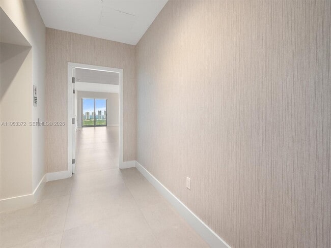 Building Photo - 16385 Biscayne Blvd