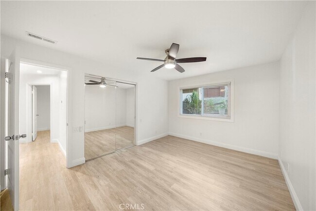 Building Photo - 352 Y Pl