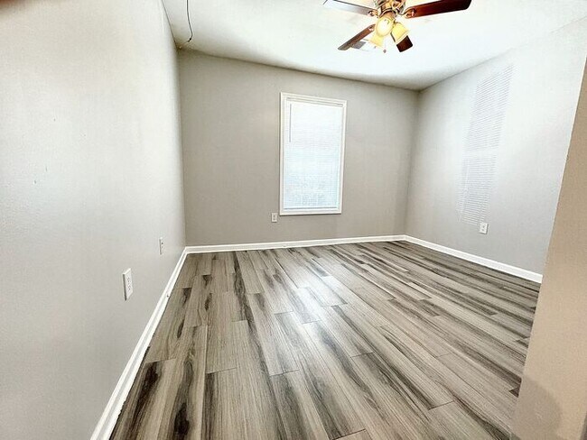 Building Photo - All Electric 1 Bedroom 1 Bathroom in Cartersville
