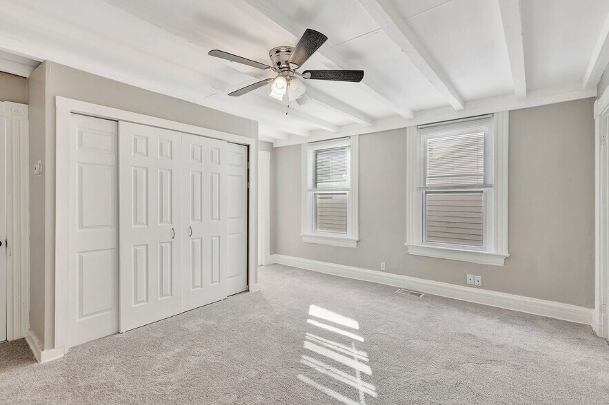 Building Photo - 1410 Russell St