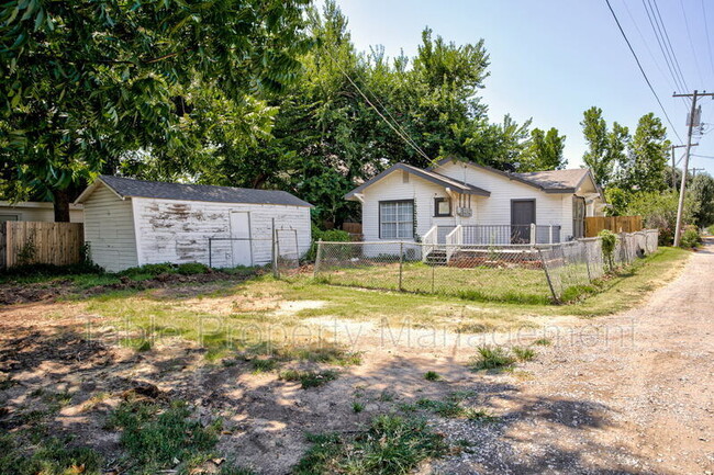Building Photo - 125 NW 27th St