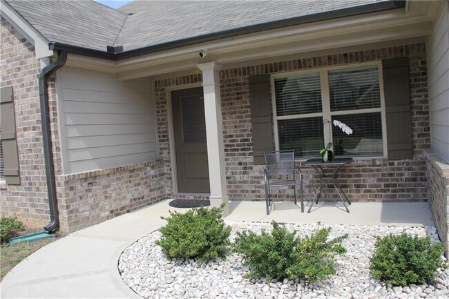 Building Photo - 2336 Bear Paw Dr