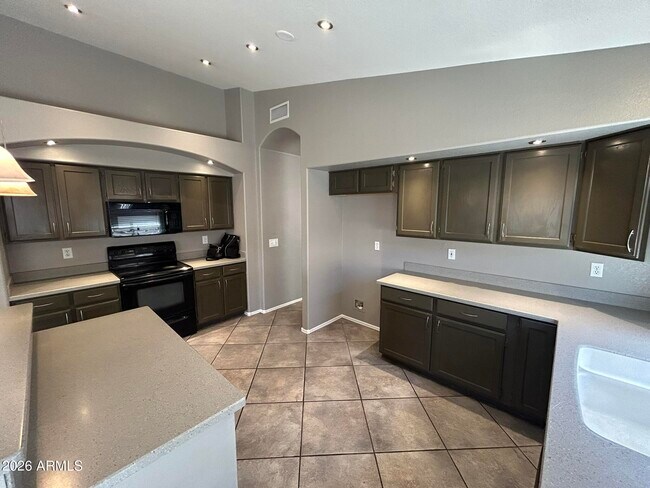 Building Photo - 1453 E Sierra Madre Ave