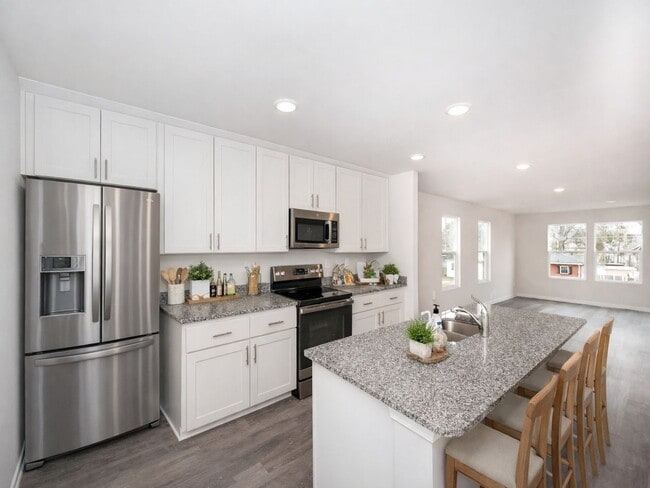 Building Photo - Brand New Townhome | 3 BR/3.5BA | 1-Car Garage | Near Downtown Mooresville