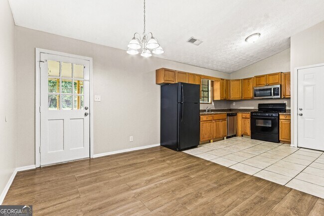 Building Photo - 1152 Holly Hills Dr SW