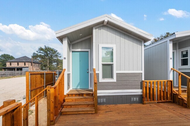 Building Photo - 720 Pritchett Ln