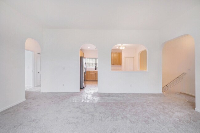Building Photo - 2925 N Knightsbridge Cir