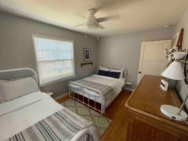 Building Photo - 7221 Vassar Ave