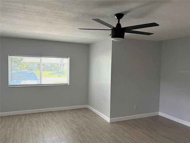 Building Photo - 2451 Nassau St