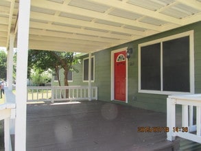 Building Photo - 605 Jackson St