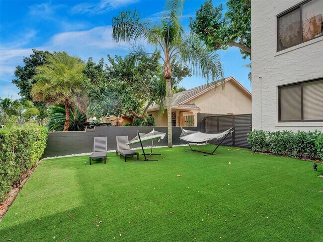 Building Photo - 1656 Polk St