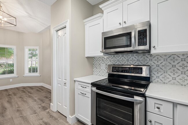 Building Photo - 113 Sea Garden Ct