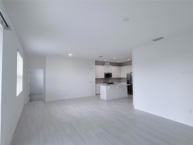 Building Photo - 609 Duke Dr