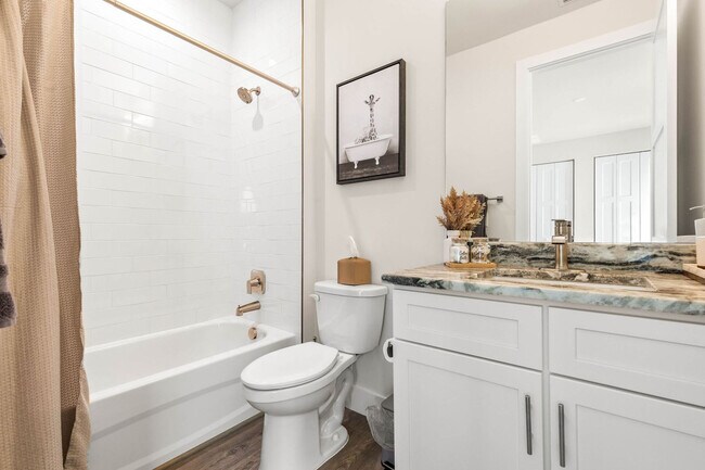 Building Photo - 620 Petit Wy