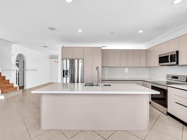 Building Photo - 15363 NW 14th Rd