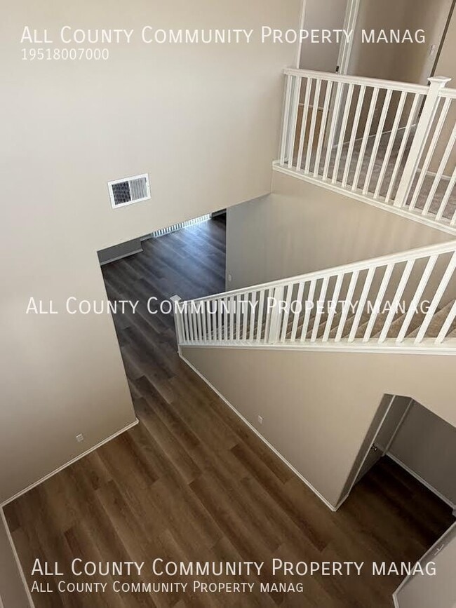 Building Photo - 42176 Chestnut Dr