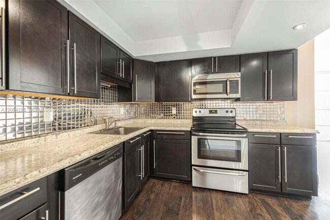 Building Photo - 501 Three Islands Boulevard