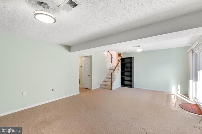 Building Photo - 9711 Cinnamon Creek Dr