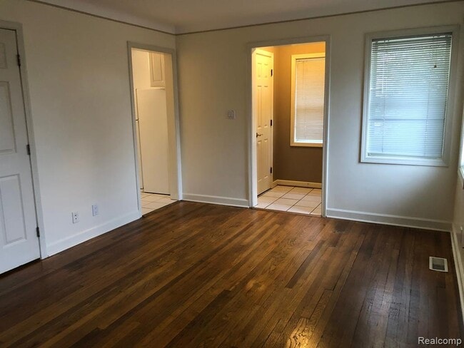 Building Photo - 16811 Beech Daly