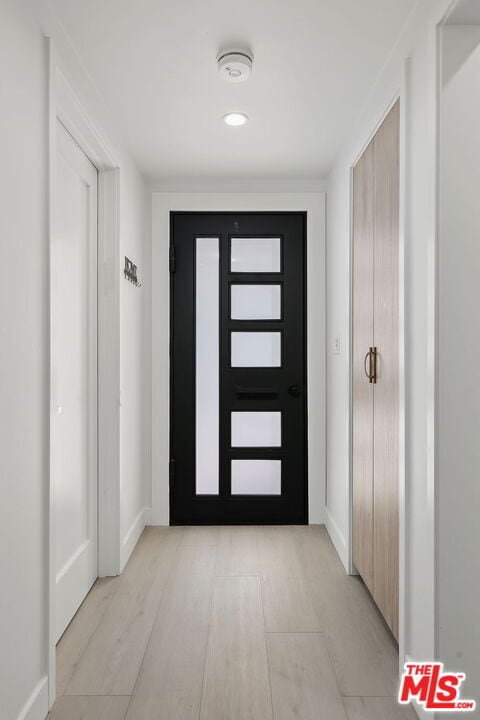 Building Photo - 12849 Tiara St