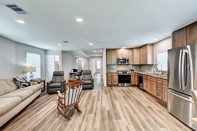 Building Photo - 268 Sunrise Dr