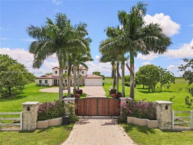 Building Photo - 34850 SW 218th Ave