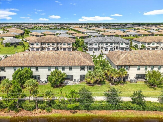 Building Photo - 14119 Pine Lodge Ln