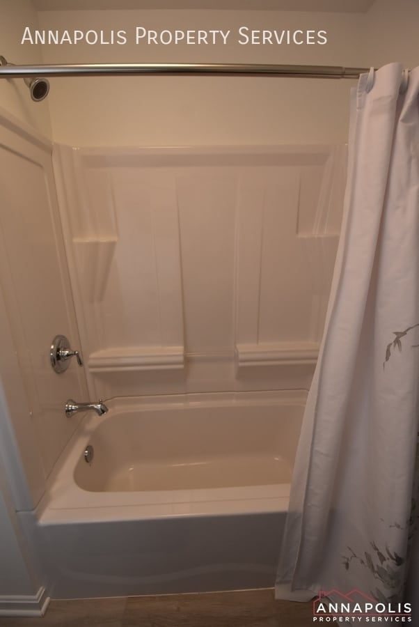 Building Photo - 254 Severn Rd