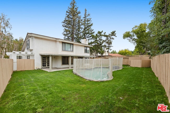 Building Photo - 26952 Garret Dr