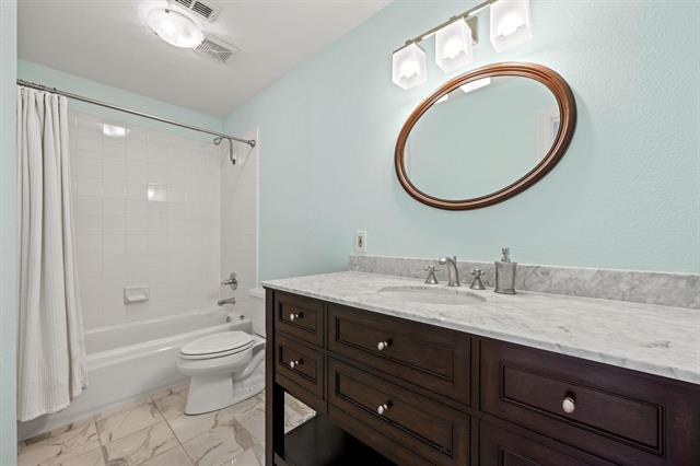 Building Photo - 104 Clear Brook Ct