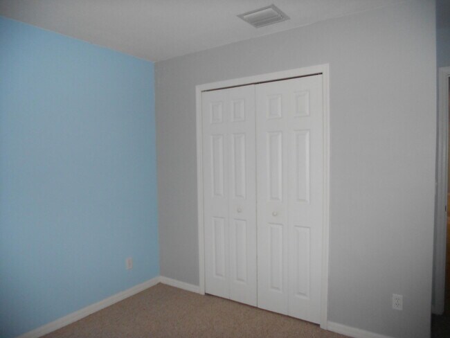 Building Photo - 5491 NW Dabney Ct