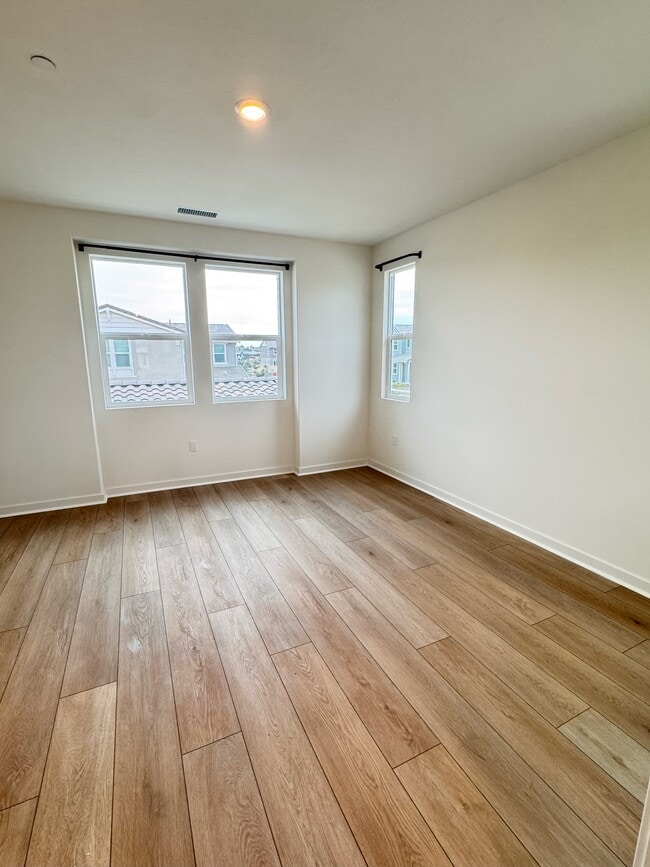 Building Photo - 303 Capistrano Dr
