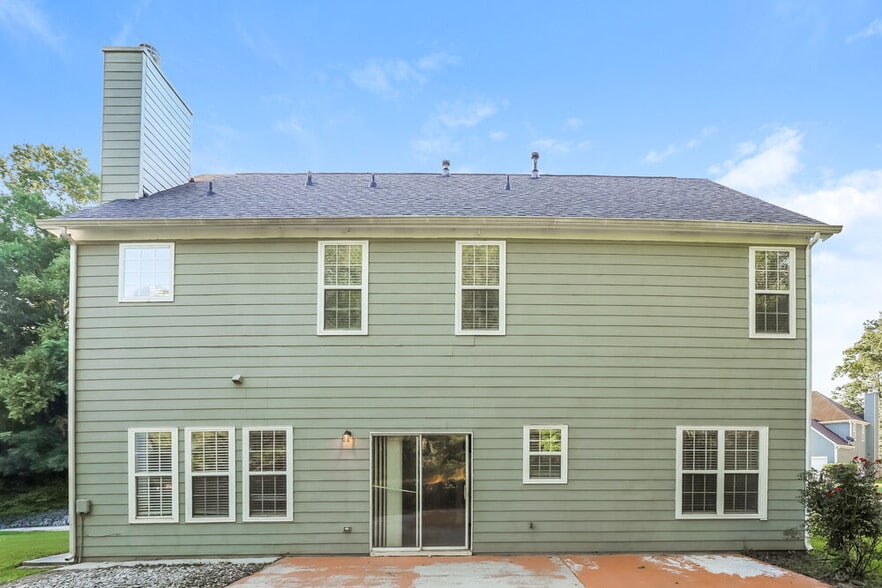 Building Photo - 135 Greenland Dr