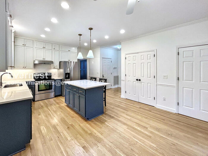 Building Photo - 1420 Calloway Ct