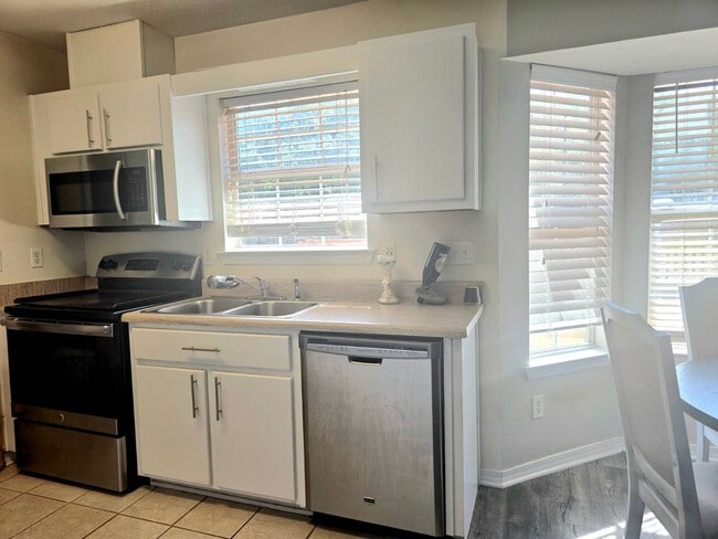 Building Photo - Near NAS Pensacola | 3BR Home with Large Deck & Fenced Backyard